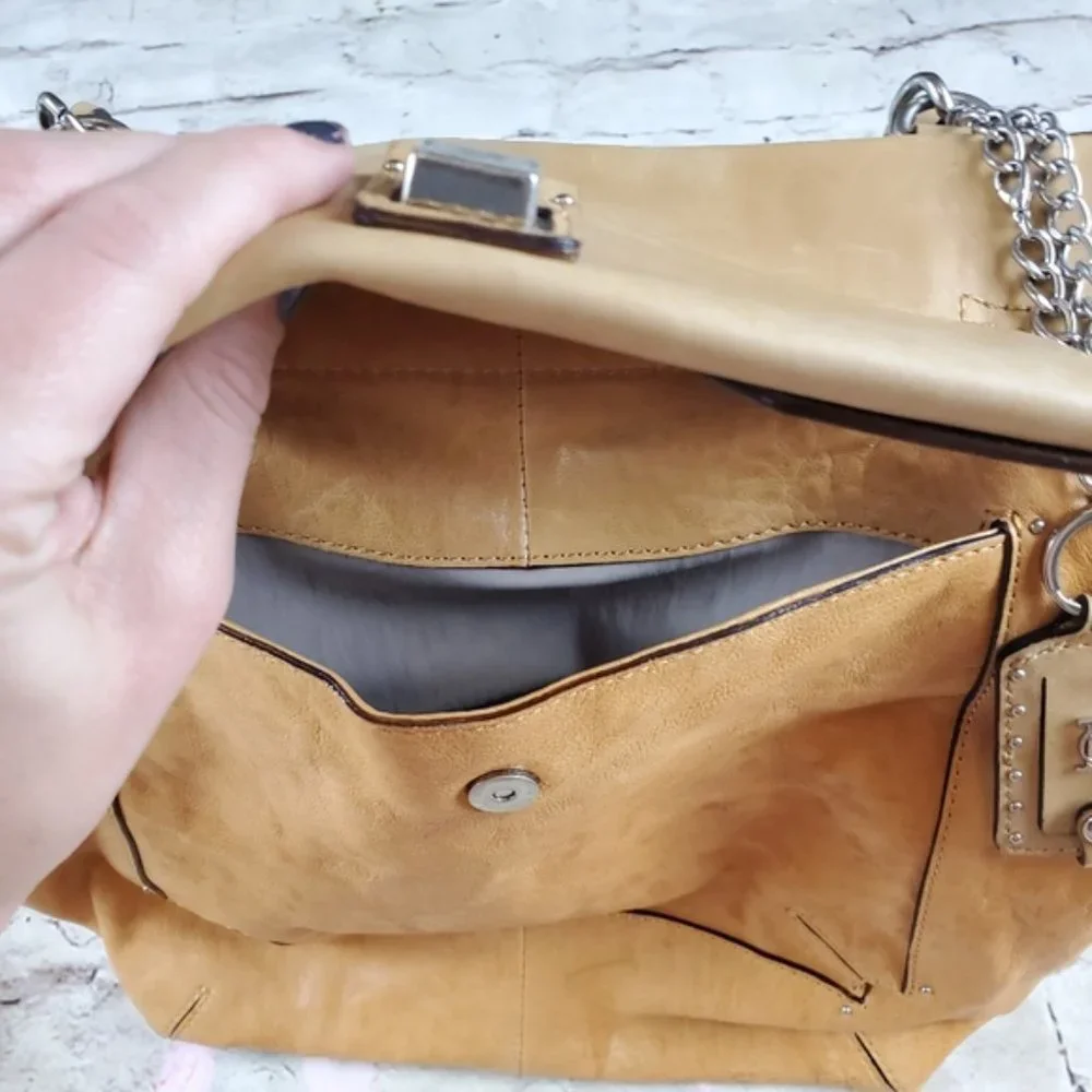 Olivia Harris Square Flap Shoulder Bag Purse Handbag Tan Leather Tote Classic